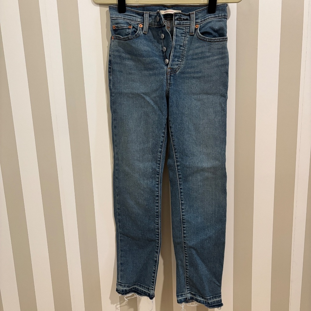 Levi's Wedgie Cropped Jeans